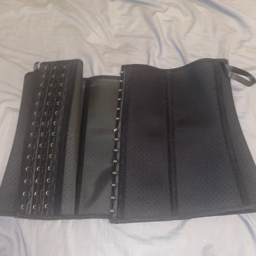 Waist Trainer (NEVER WORN)
